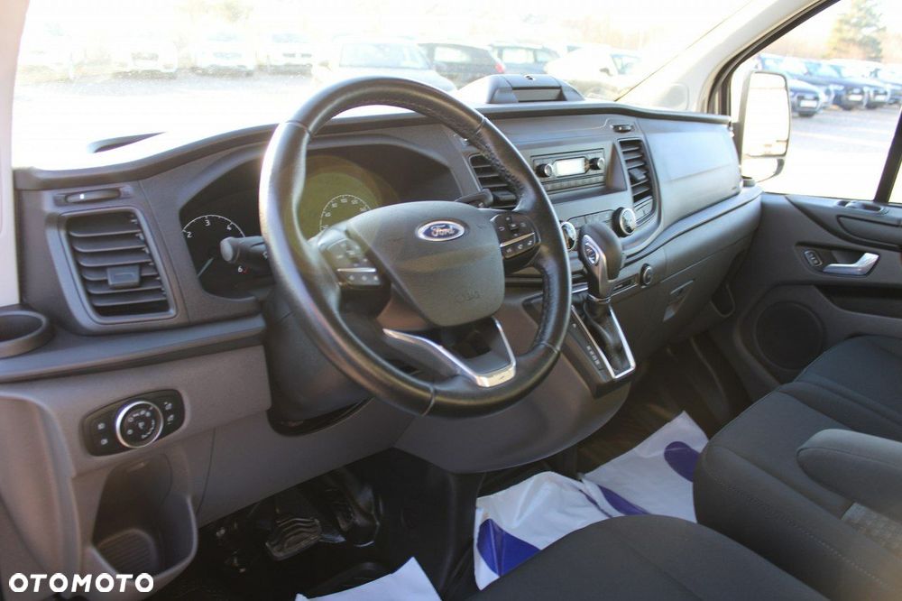 Ford Custom - 13
