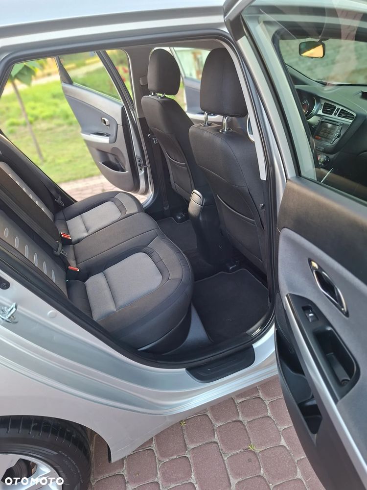 Kia Ceed 1.6 GDI Fifa World Cup Edition - 15
