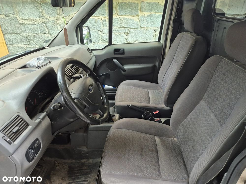 Ford Tourneo Connect - 11