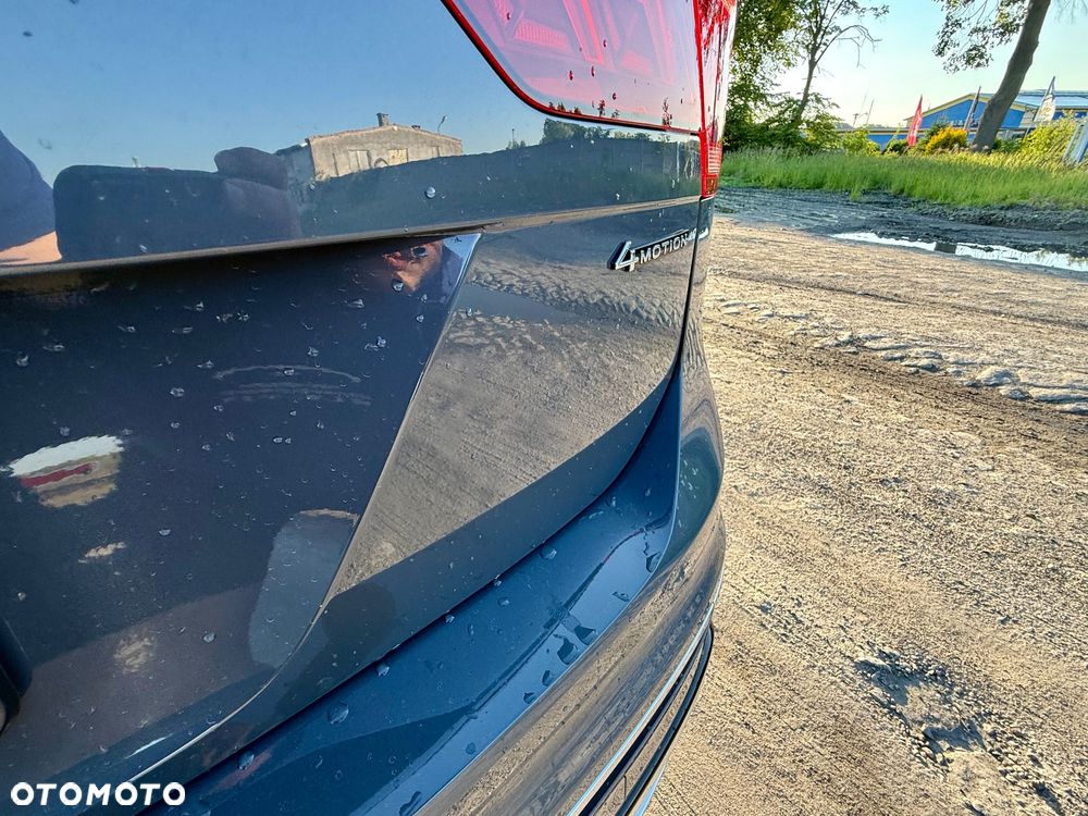 Volkswagen Tiguan 2.0 TDI SCR 4MotION DSG R-Line - 13