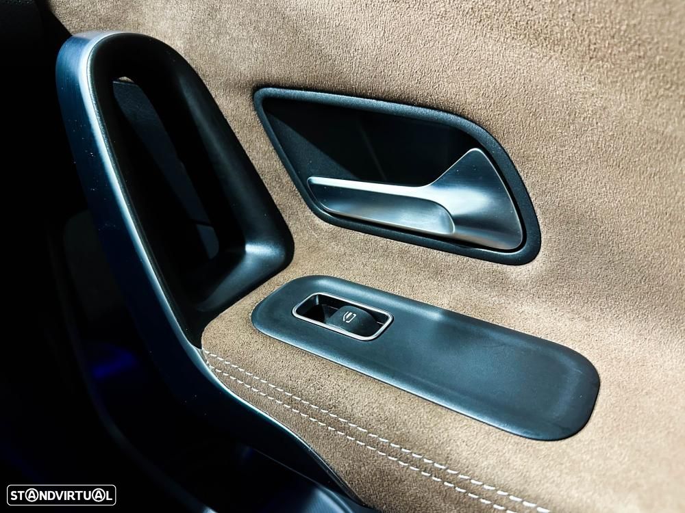 Mercedes-Benz CLA 200 7G-DCT AMG Line Advanced Plus — fotografia 31