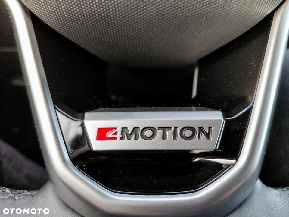 Volkswagen Passat - 20