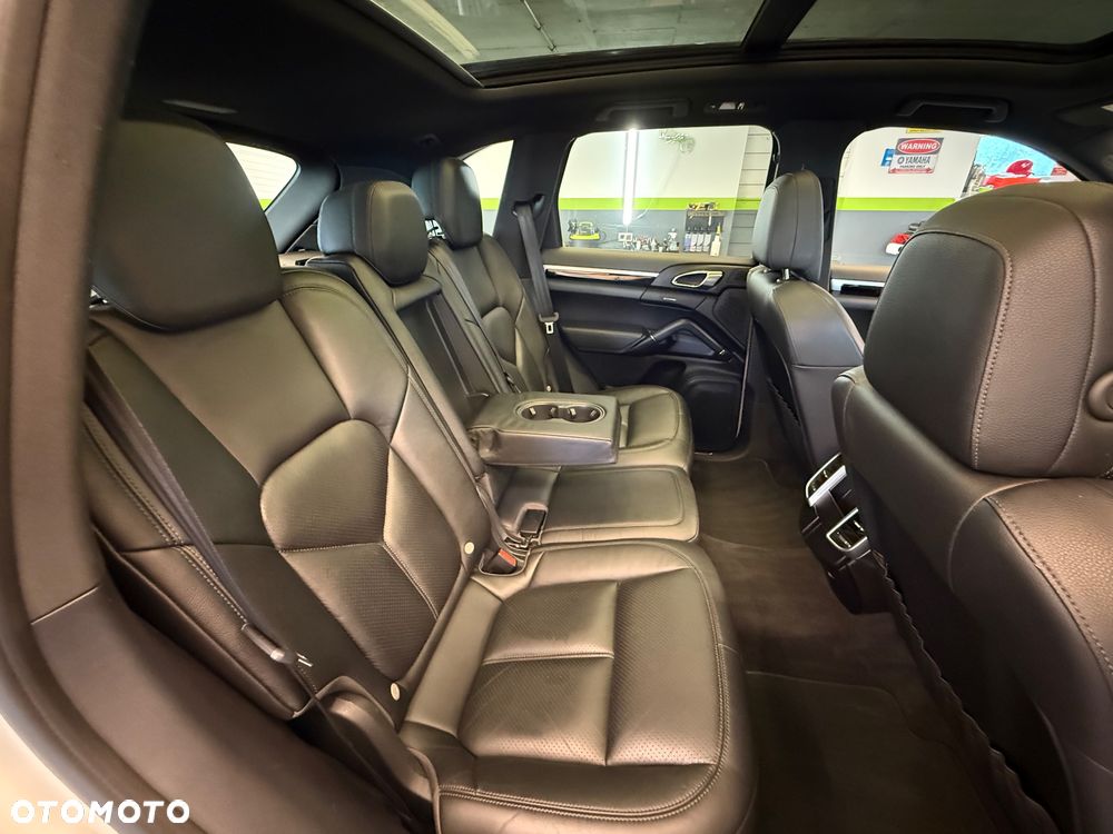 Porsche Cayenne S E-Hybrid - 21