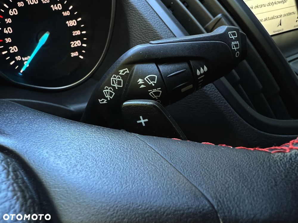 Ford Kuga 1.5 EcoBlue ST-LINE - 26