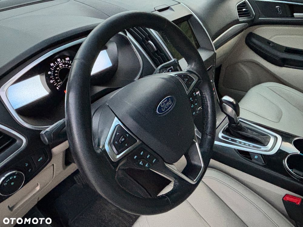 Ford Edge - 17