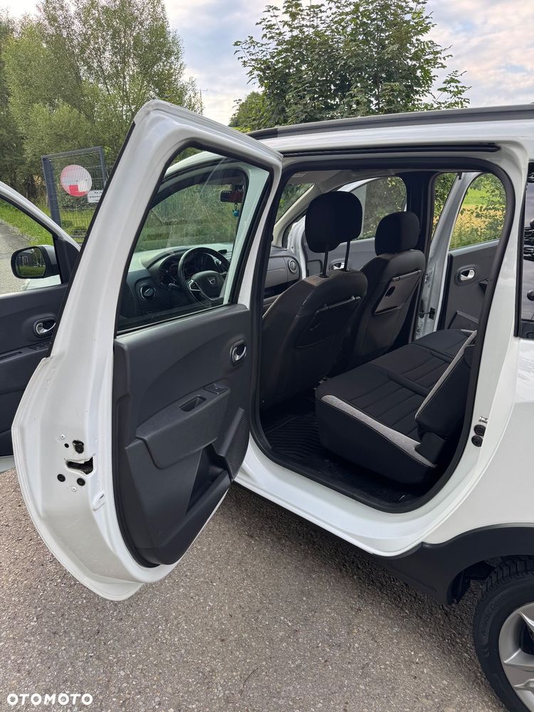 Dacia Lodgy 1.5 Blue dCi Stepway S&S EU6d - 12