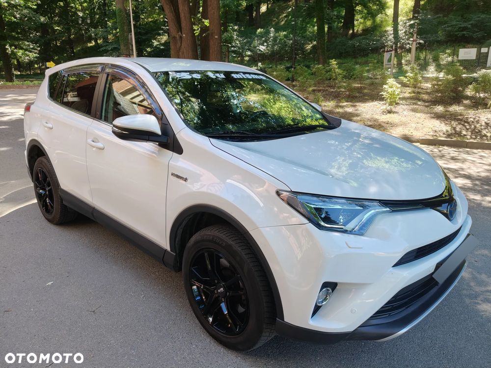 Toyota RAV4 2.5 4x2 Hybrid Team Deutschland - 1