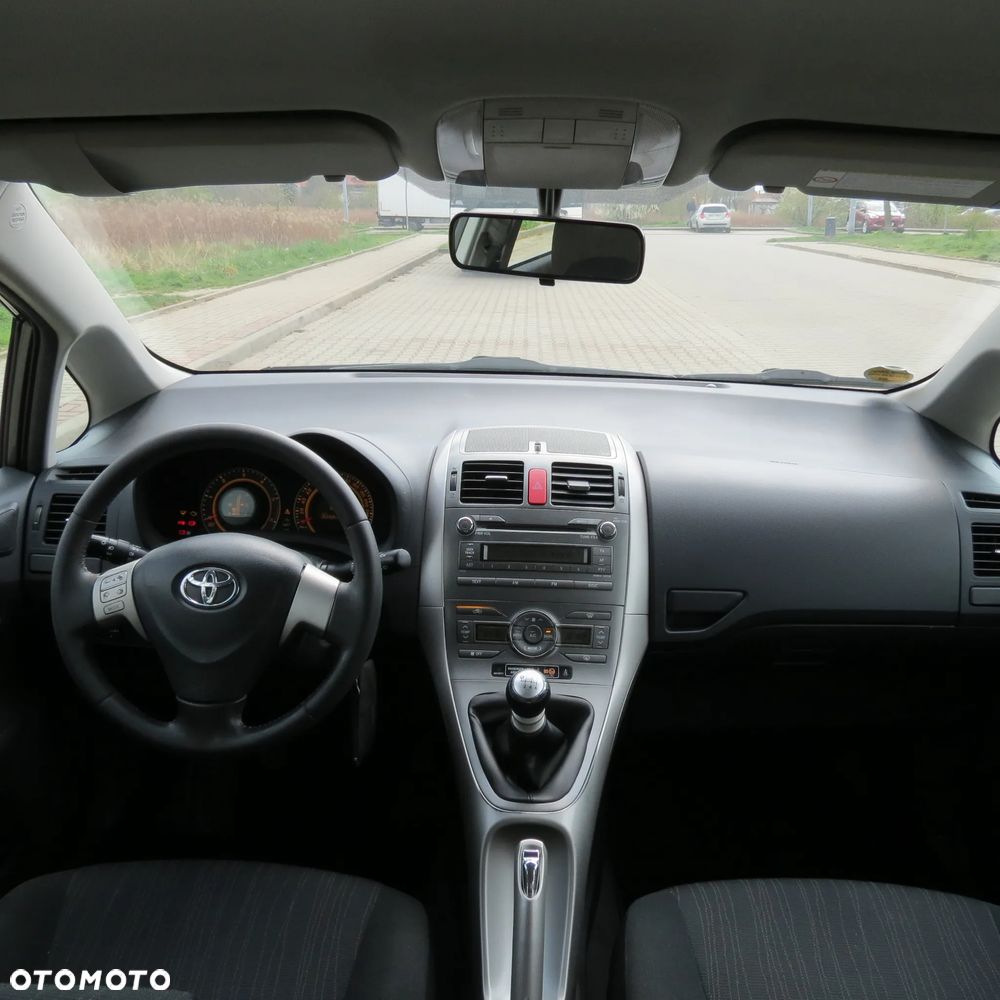 Toyota Auris 2.0 D-4D Life+ - 11