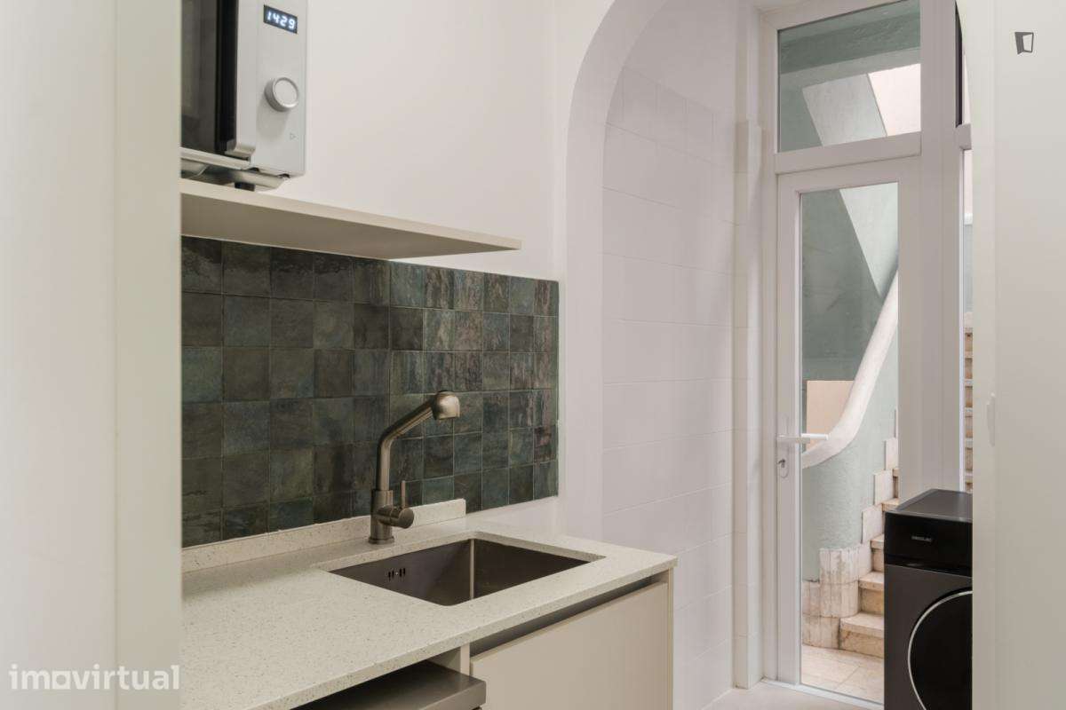 Quarto - localizado em Arroios Lisbon - Grande imagem: 4/30