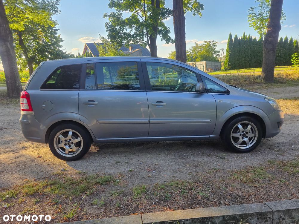 Opel Zafira - 4