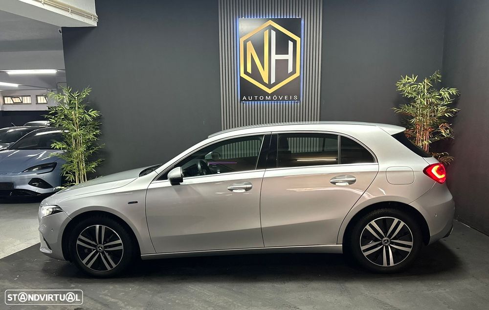 Mercedes-Benz A 250 e Style Plus - 3