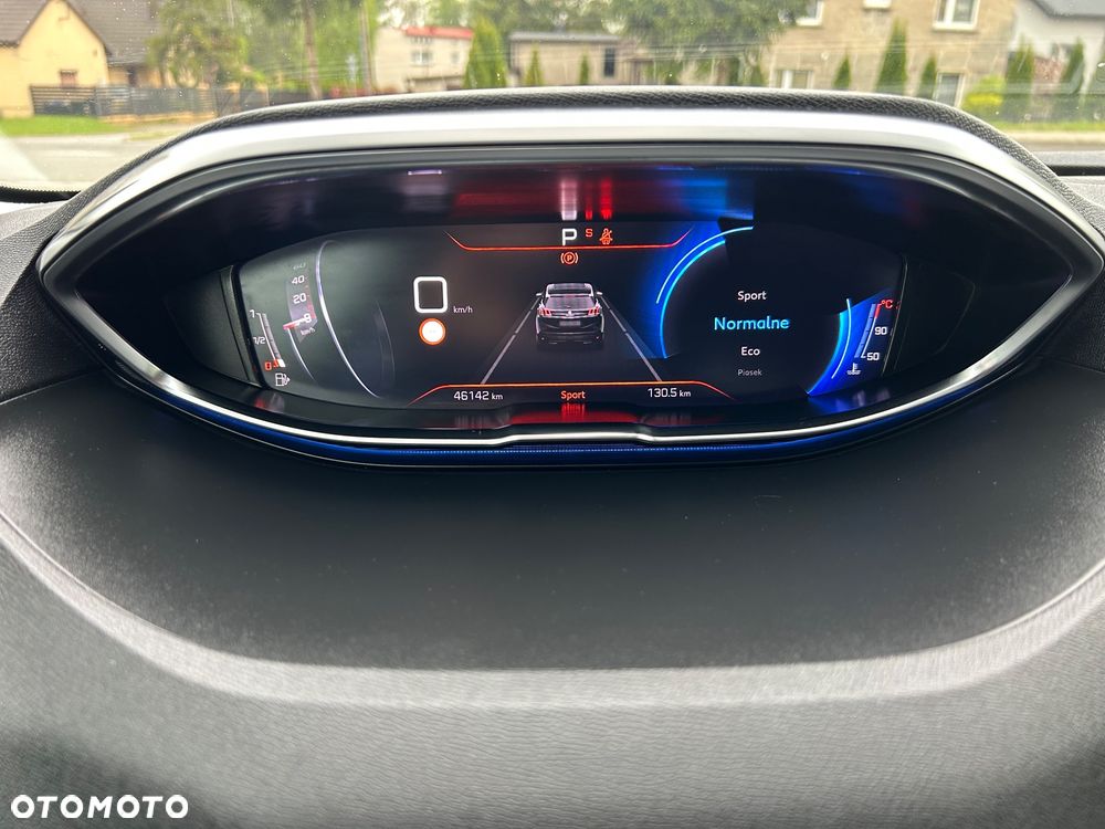 Peugeot 3008 1.2 PureTech Allure Pack S&S EAT8 - 31