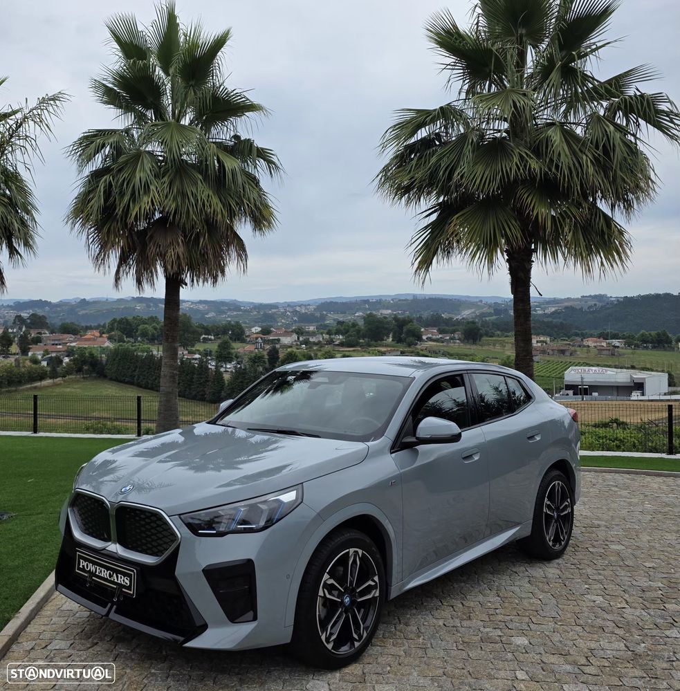 BMW iX2 eDrive20 Pack Desportivo M - 11