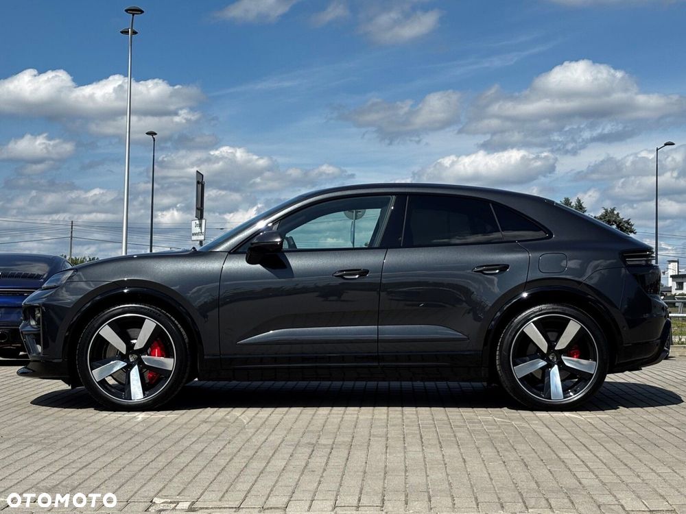 Porsche Macan - 3