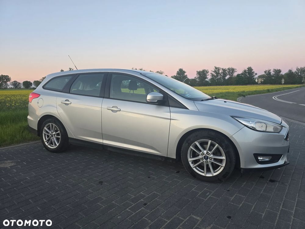 Ford Focus 1.5 TDCi Trend - 4