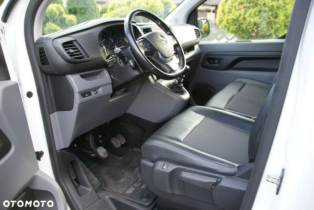 Opel Vivaro - 14