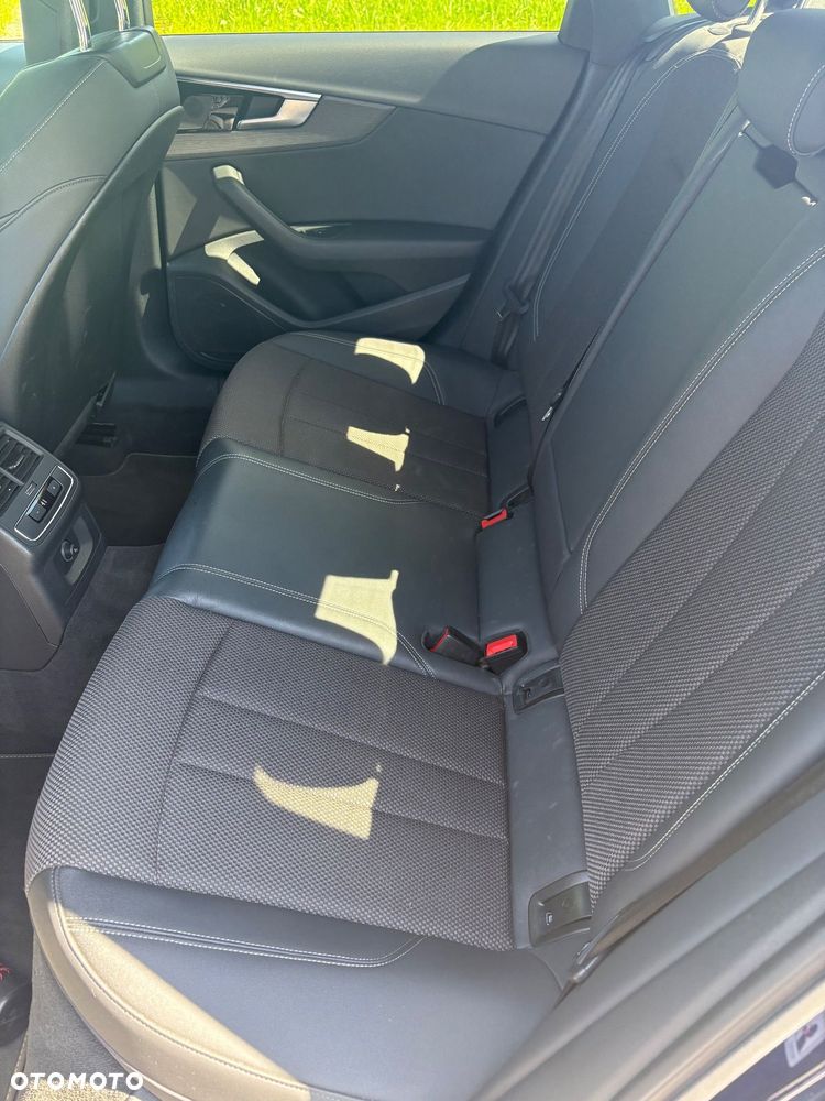 Audi A4 Limousine 35 TFSI mHEV S Line S tronic - 19
