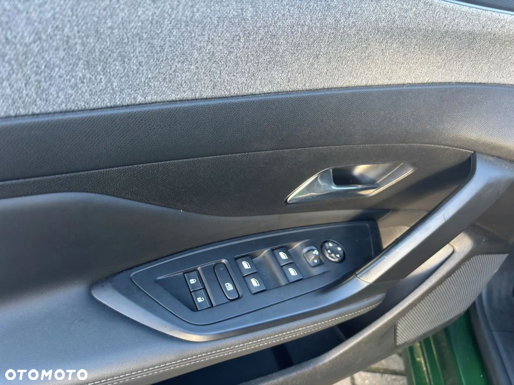 Peugeot 308 1.2 PureTech Allure Pack S&S EAT8 - 14