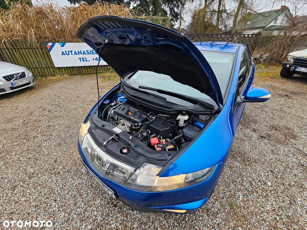 Honda Civic 1.8i-VTEC Sport - 11