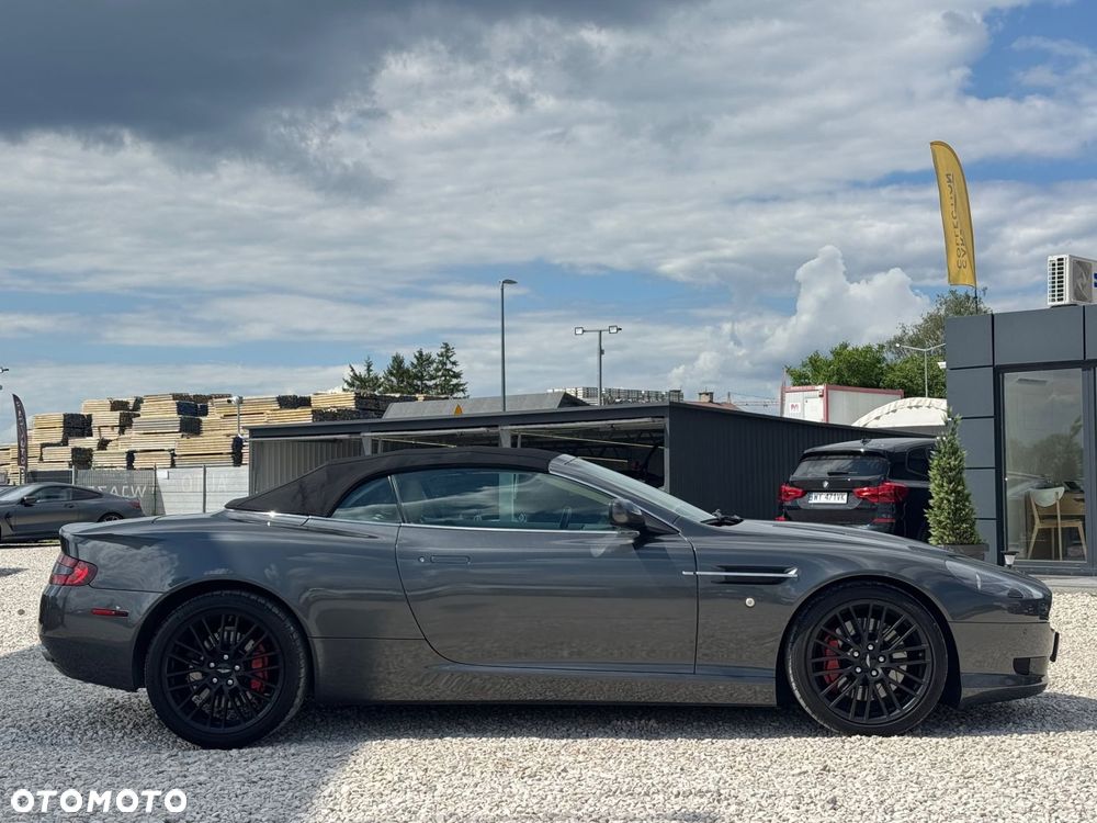 Aston Martin DB9 - 3