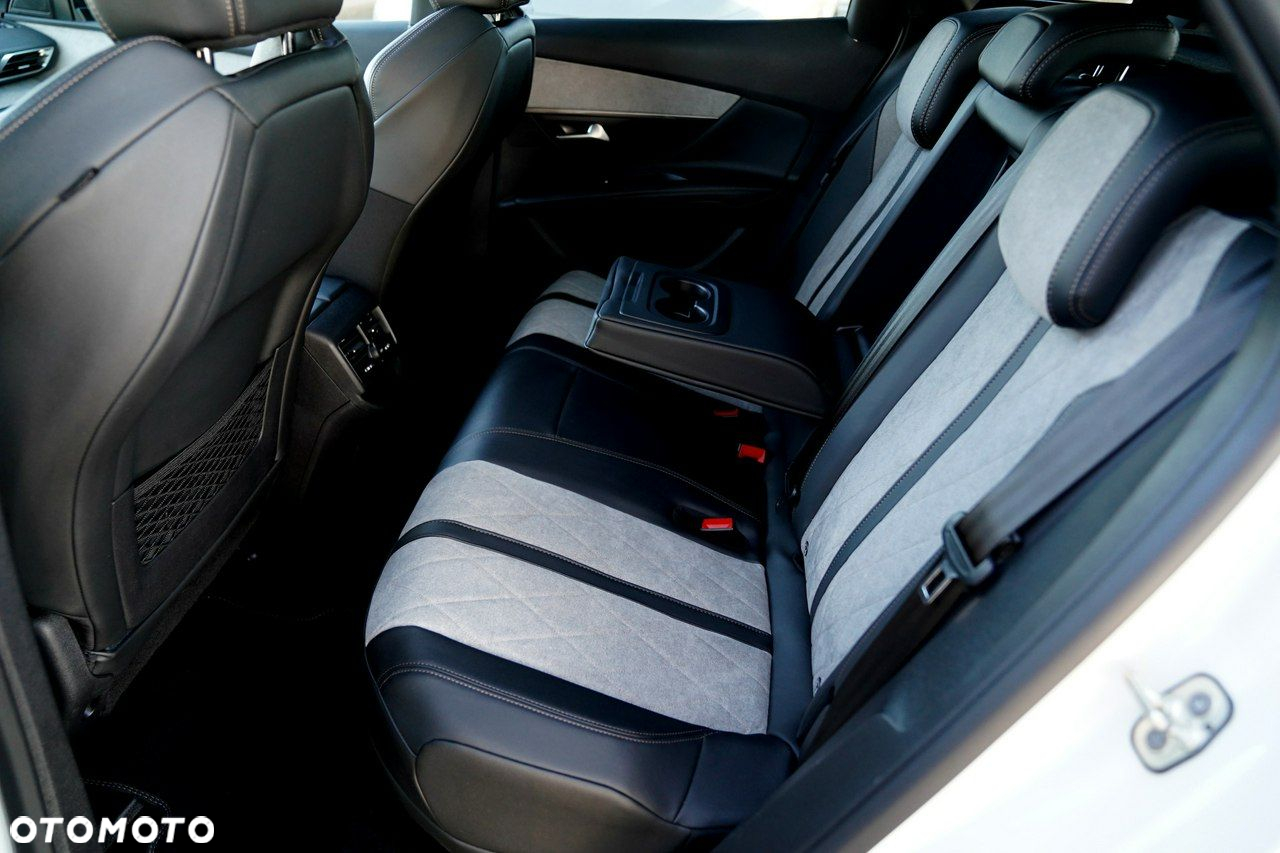 Peugeot 3008 - 23