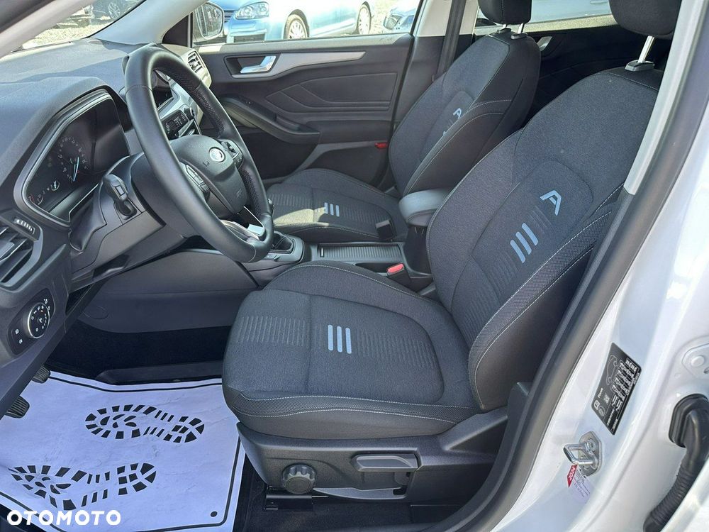 Ford Focus 1.0 EcoBoost Hybrid ACTIVE X - 12