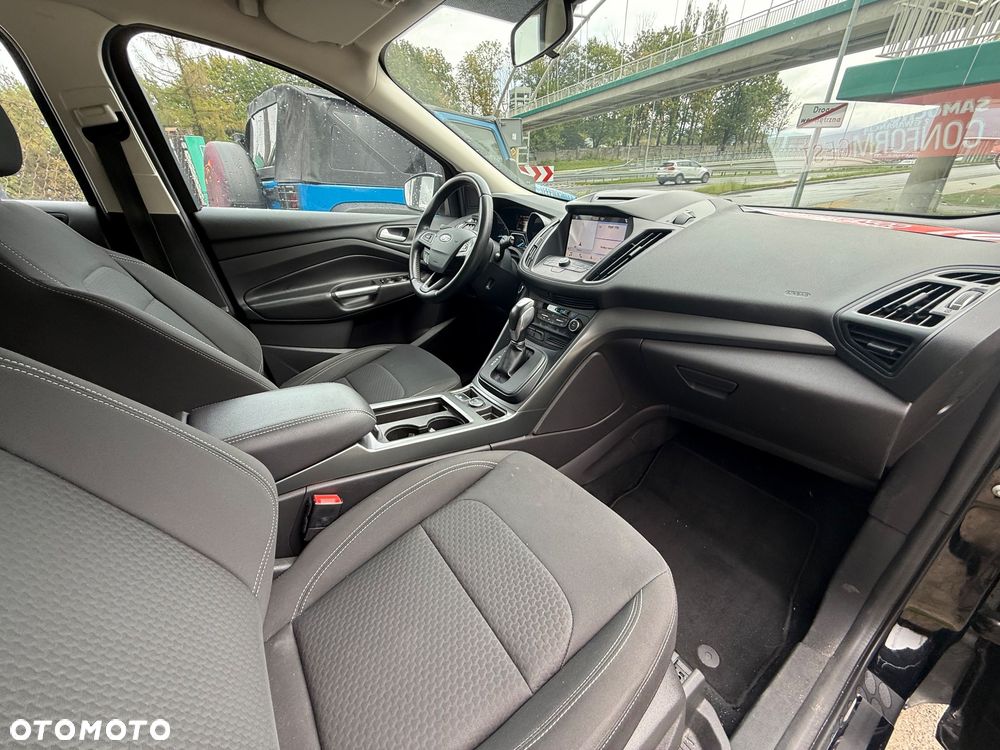 Ford Kuga 2.0 TDCi 2x4 Titanium - 20