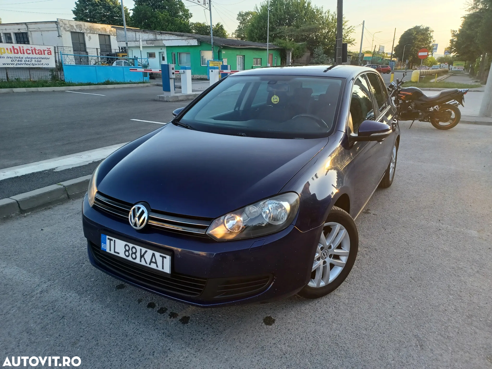 Volkswagen Golf - 5
