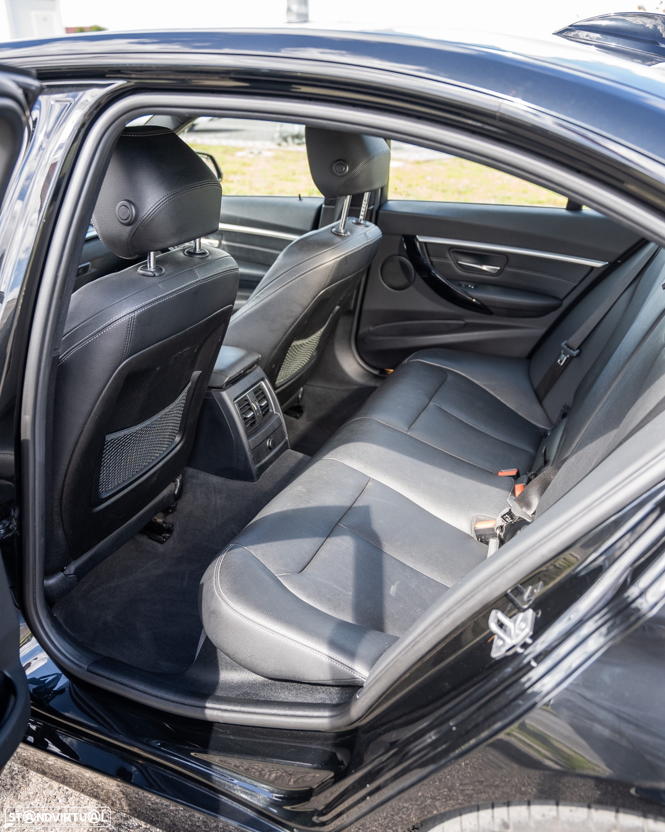 BMW 330 - 18