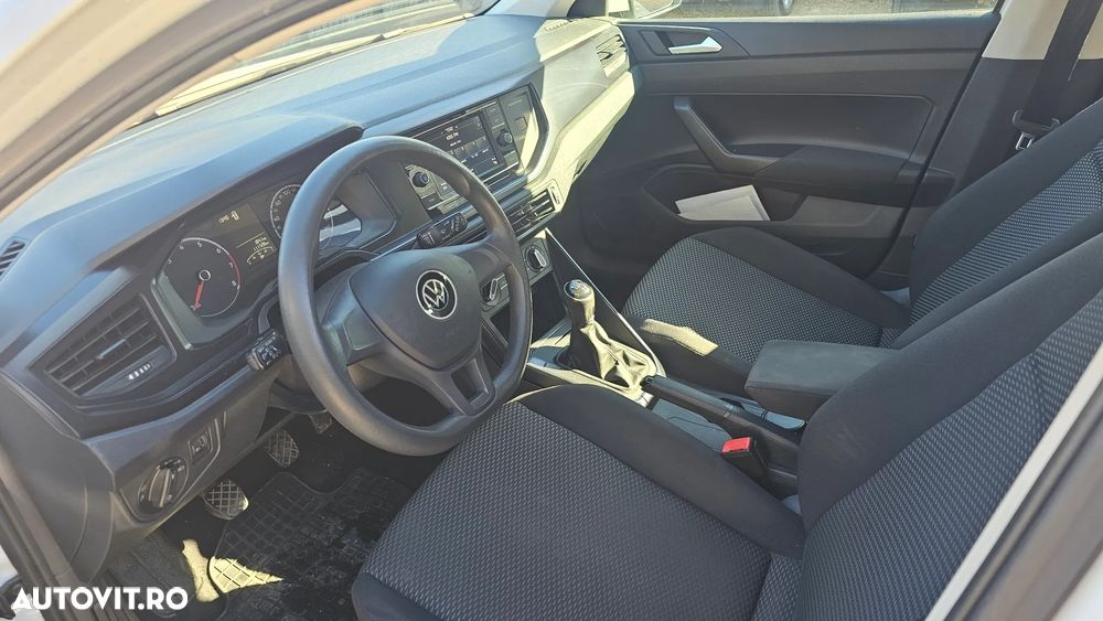 Volkswagen Polo - 9