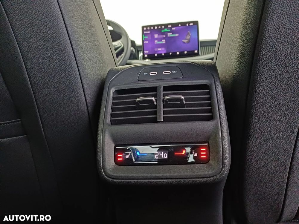 Skoda Superb 2.0 TDI 193 CP 4x4 DSG Sportline - 32