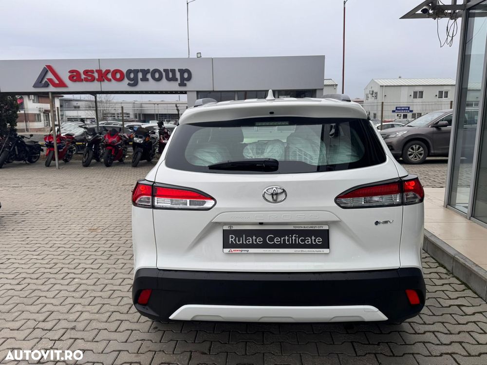 Toyota Corolla Cross - 9