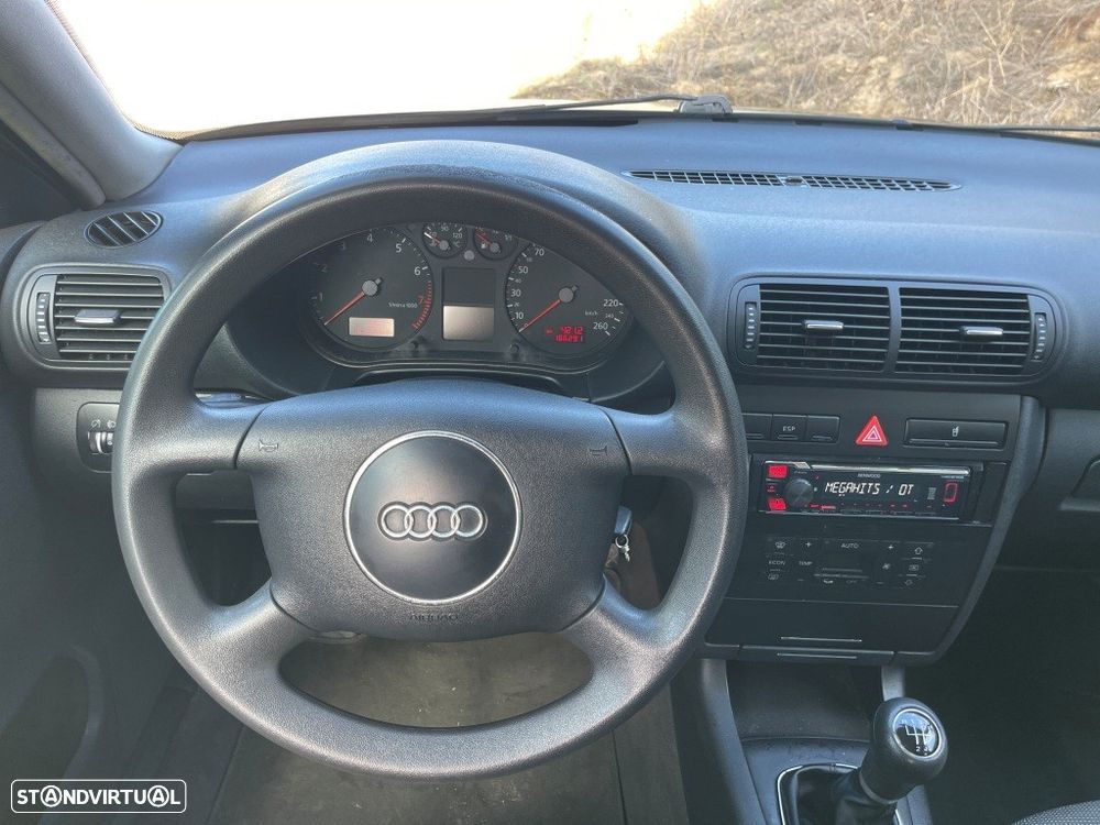 Audi A3 1.6 Attraction - 20