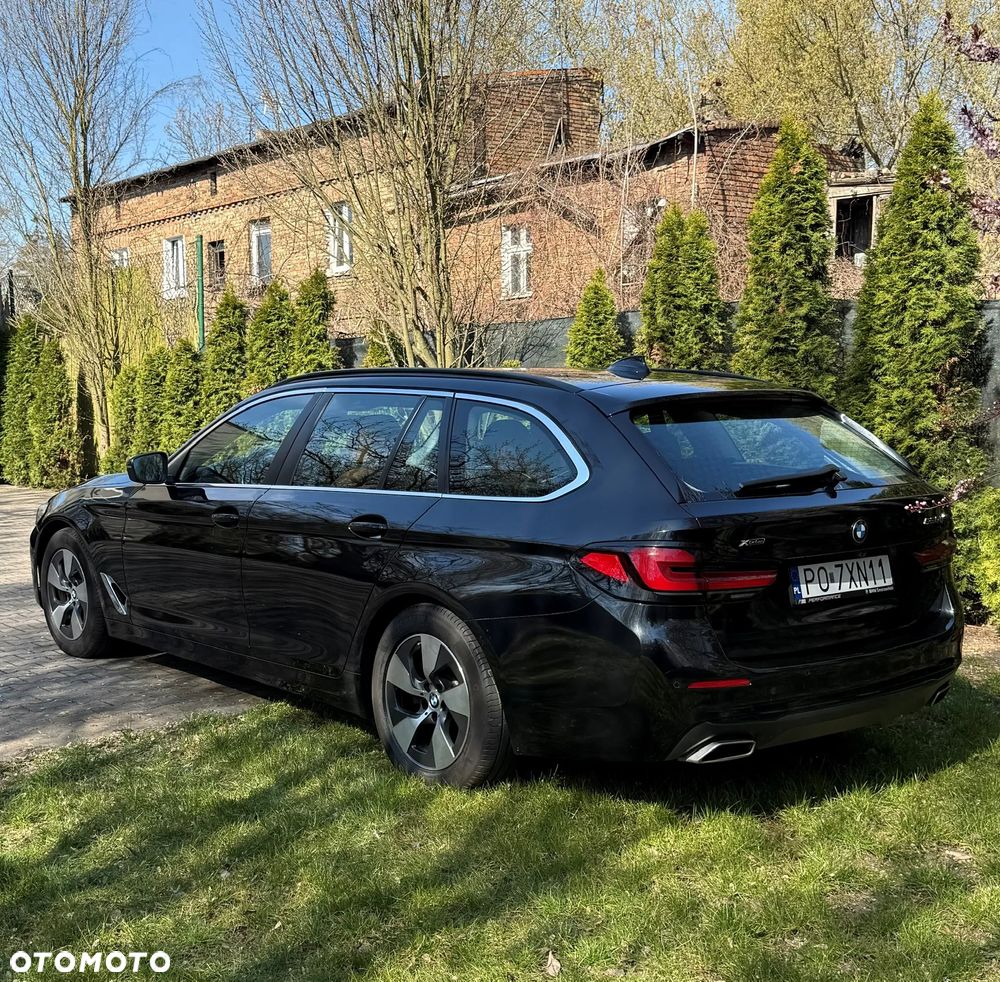 BMW Seria 5 530d xDrive mHEV Luxury Line - 7