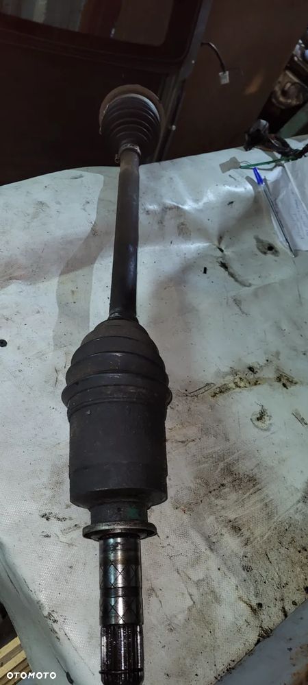 SUBARU IMPREZA II półoś lewa - 1