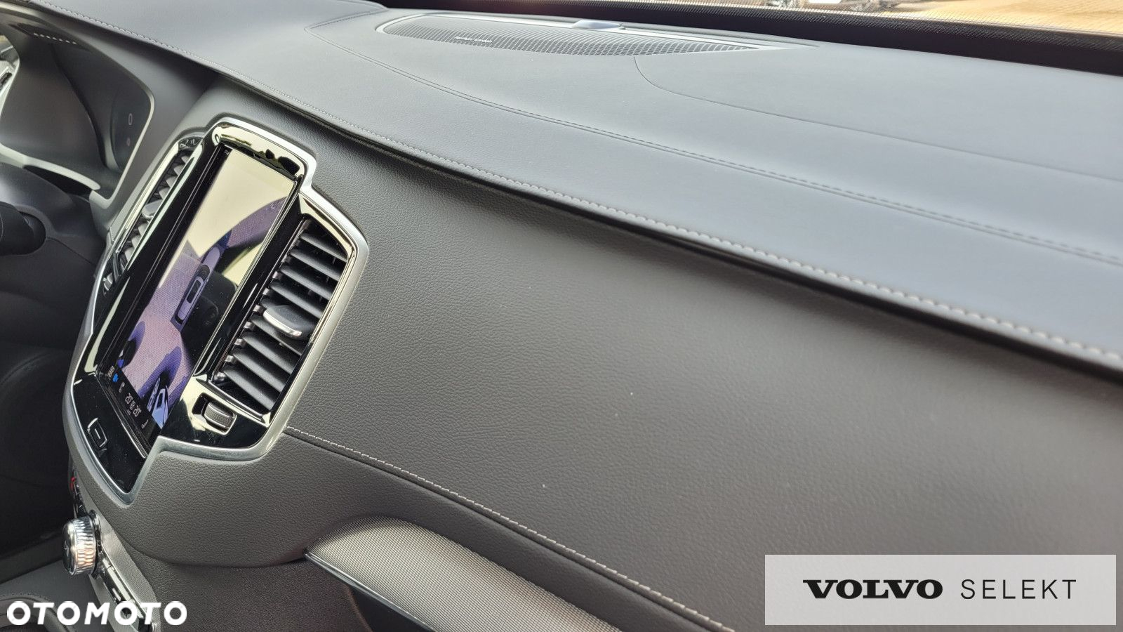 Volvo XC 90 - 21