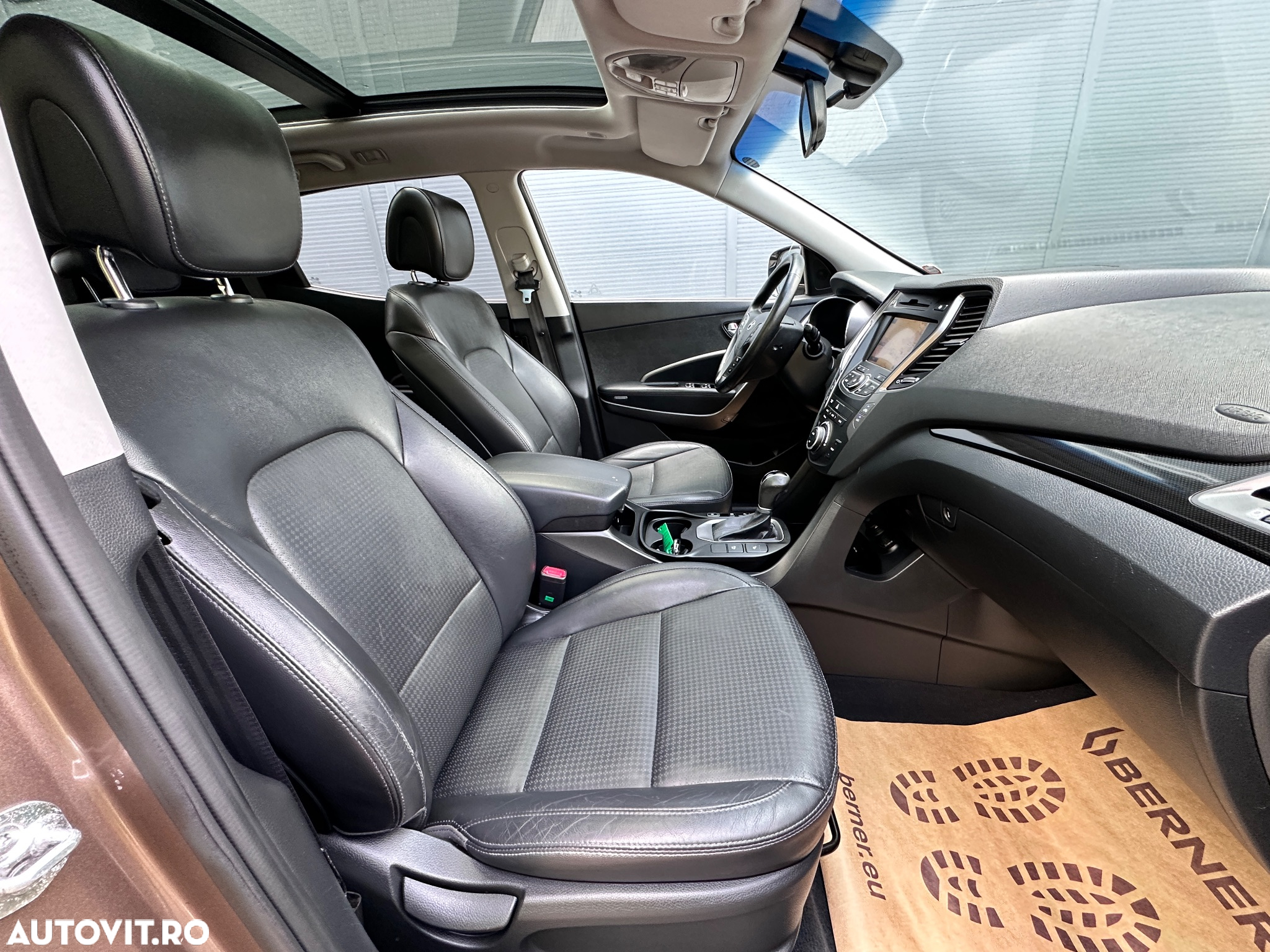 Hyundai Santa Fe 2.2 CRDi 4WD 7 seats Luxury+ - 32