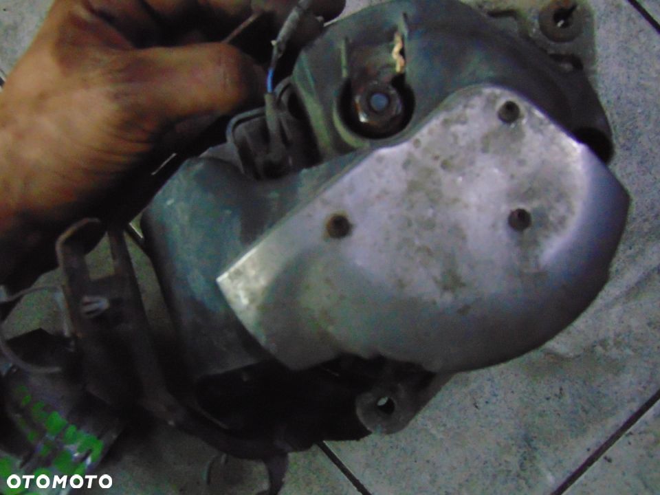 Alternator Opel Signum 3,0 V6 - 3