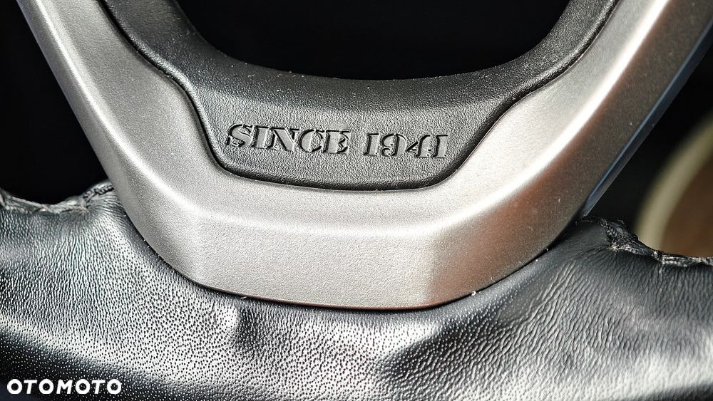 Jeep Grand Cherokee - 15