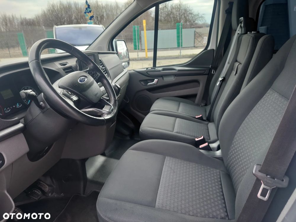 Ford Transit Custom 290 L2H1 Limited - 13