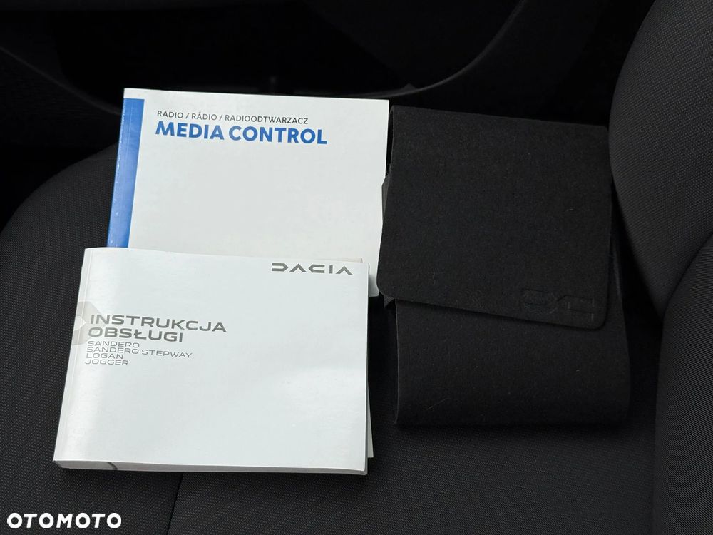Dacia Sandero 1.0 TCe Essential - 24