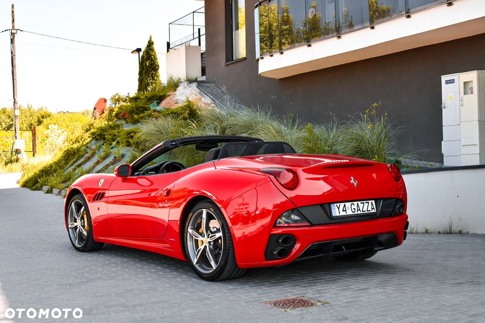 Ferrari California - 4
