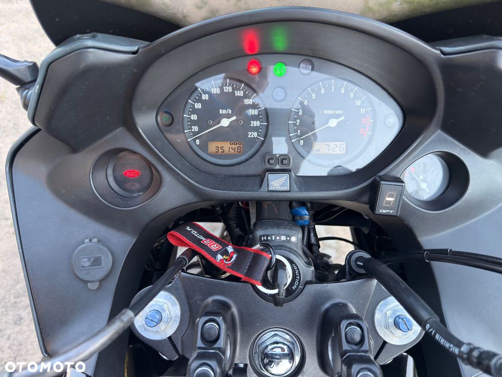 Honda CBF - 10