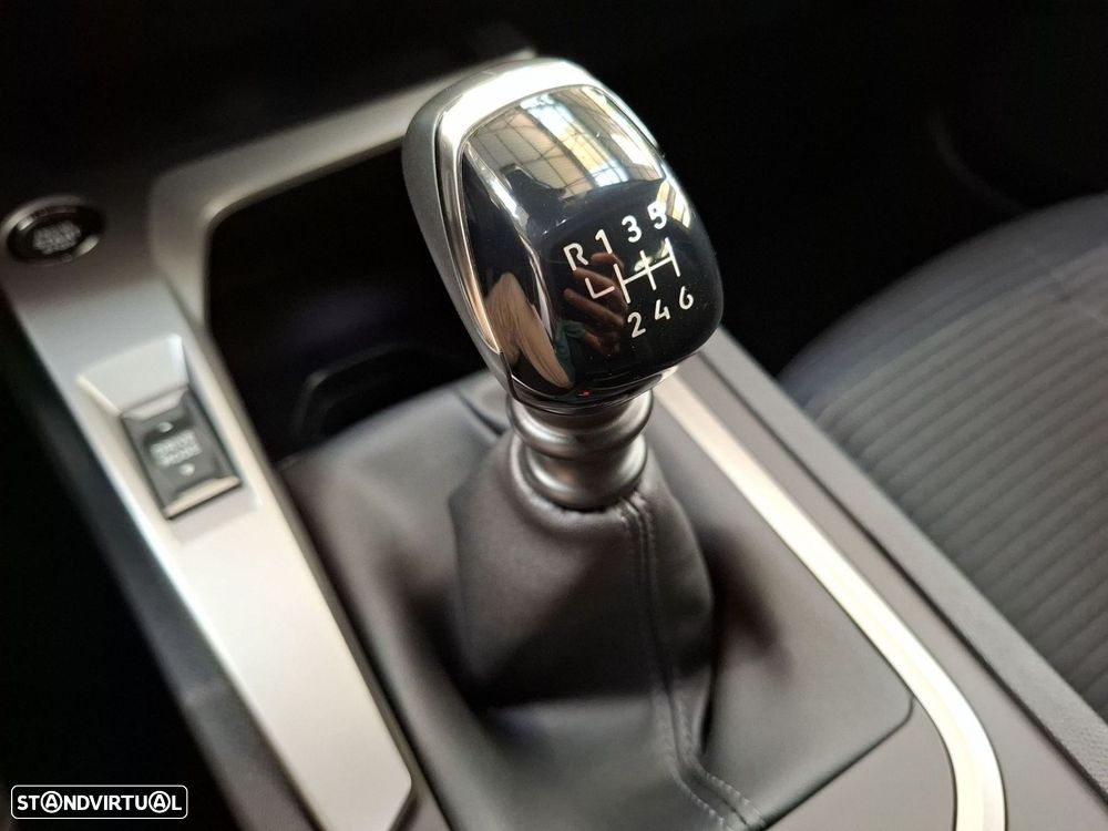 Peugeot 308 1.2 PureTech Active Pack - 19