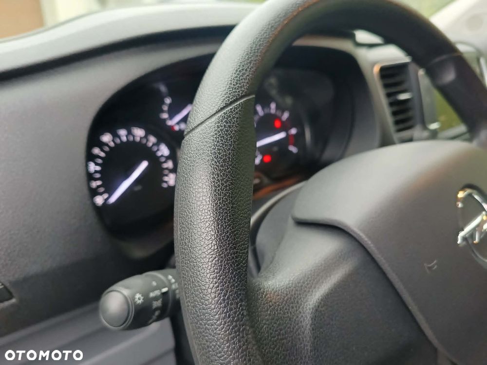 Opel VIVARO - 18