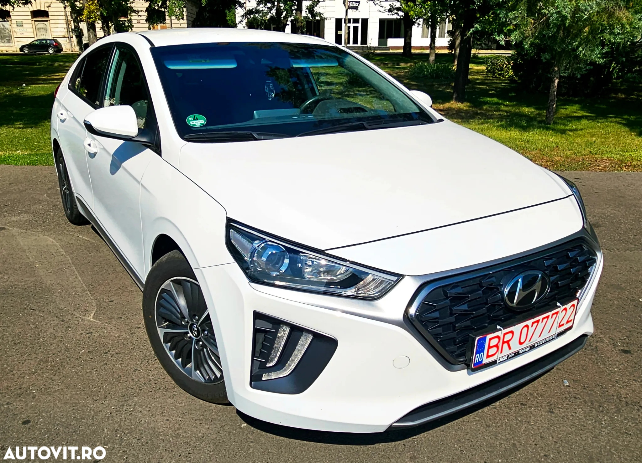 Hyundai IONIQ - 2