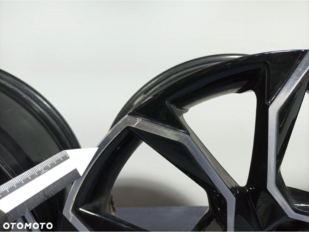 SKODA SUPERB III FELGI ALUMINIOWE R17 5X112 17X7J ET40 - 6