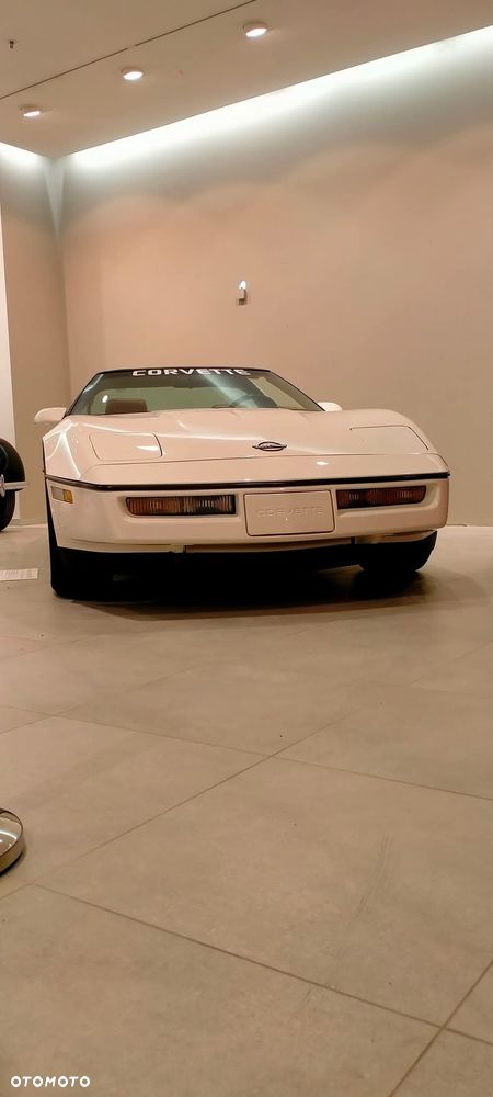 Chevrolet Corvette - 28