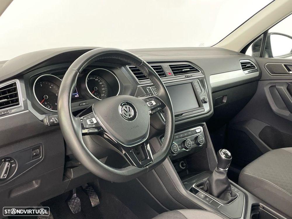 VW Tiguan 1.6 TDI Trendline - 15