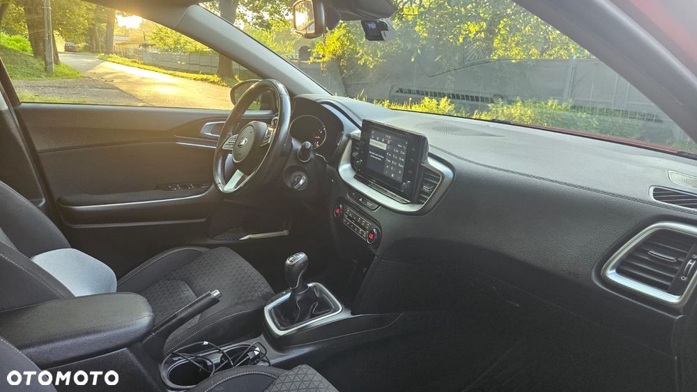 Kia XCeed 1.4 T-GDI L - 12